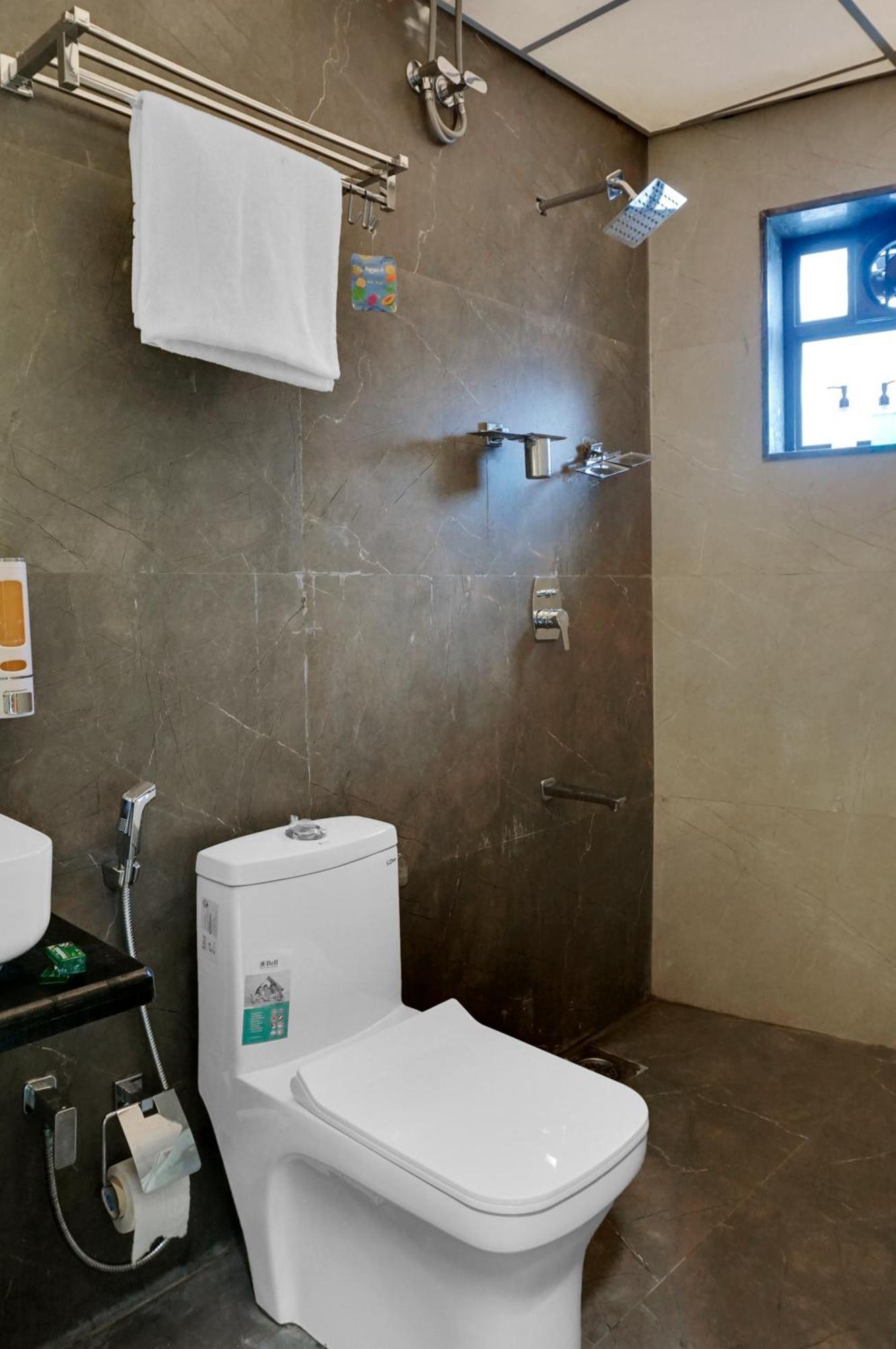 Hotel Sayba Executive Pune Exterior photo